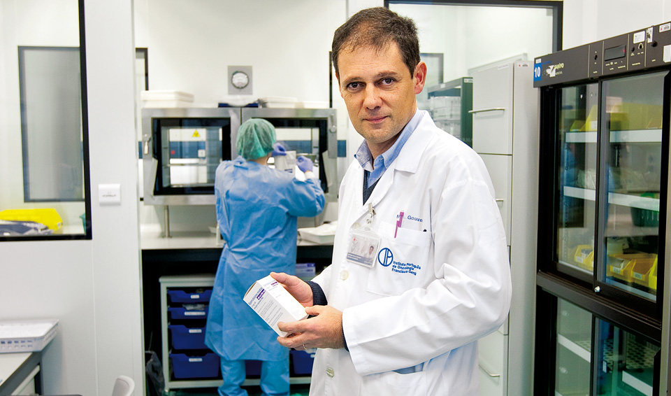 António Melo Gouveia, diretor do Serviço Farmacêutico do IPO de Lisboa. Fotografia: Paulo Spranger/Global Imagens