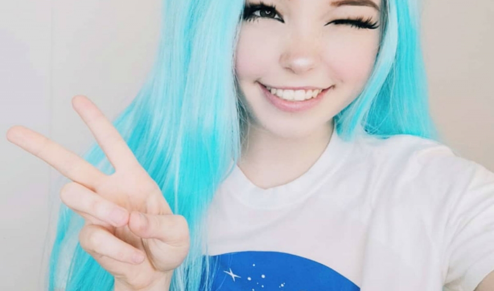 BELLE DELPHINE: A MENINA QUE VENDE ÁGUA DO BANHO (MEMES DA MENINA QUE VENDE  ÁGUA DO BANHO) 